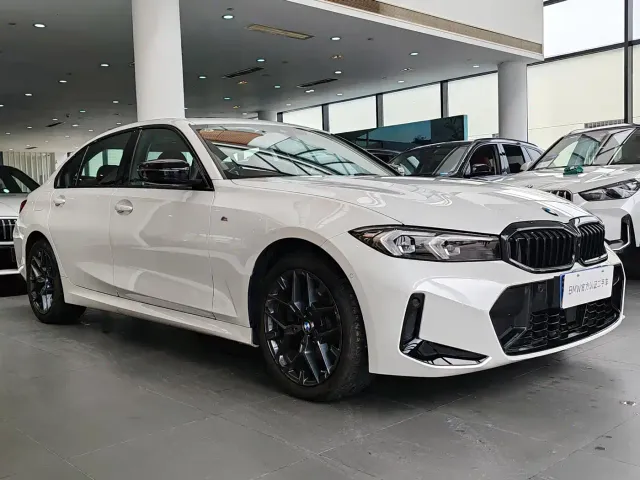 BMW 3 Series — Фото автомобиля 3