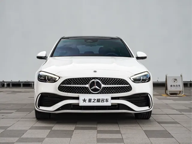 Mercedes-Benz C-Class — Фото автомобиля 2