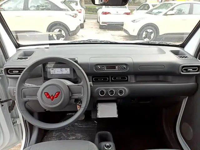 Wuling Zhiguang NEV — Фото автомобиля 9