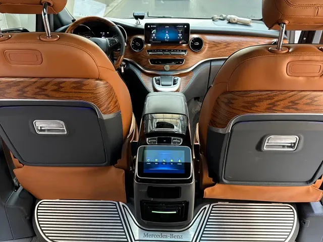 Mercedes-Benz V-Class — Фото автомобиля 10