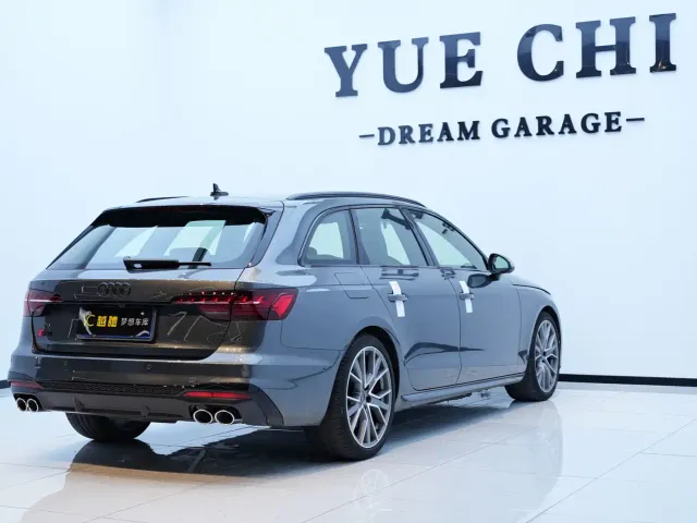 Audi S4 — Фото автомобиля 6