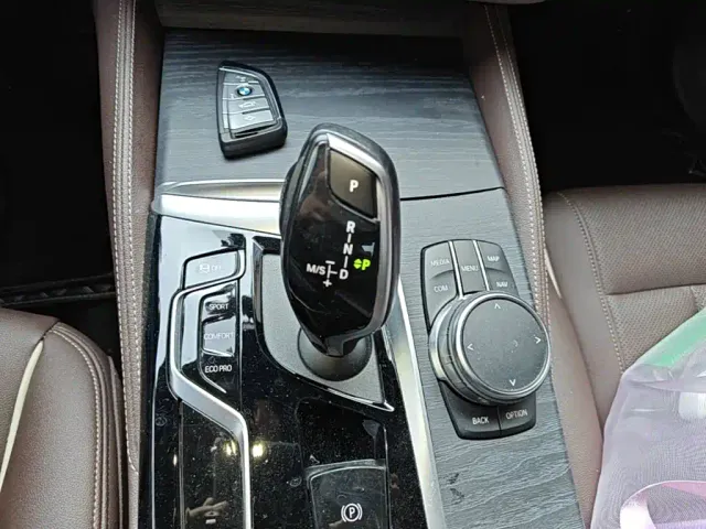 BMW 5 Series — Фото автомобиля 13