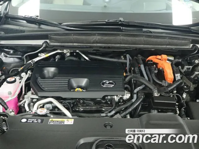 Lexus RX RX450h+ 5th Gen — Фото автомобиля 6