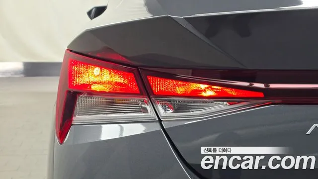 Hyundai Avante — Фото автомобиля 8