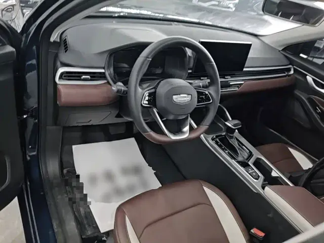 Geely Emgrand — Фото автомобиля 9