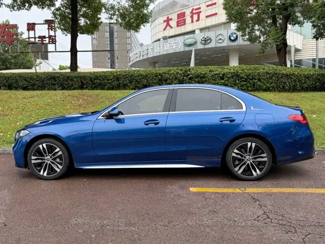 Mercedes-Benz C-Class — Фото автомобиля 3