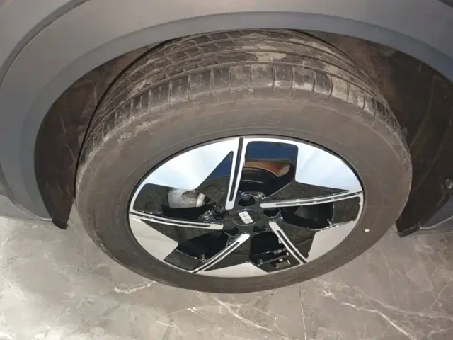 Geely Galaxy E5 — Фото автомобиля 22