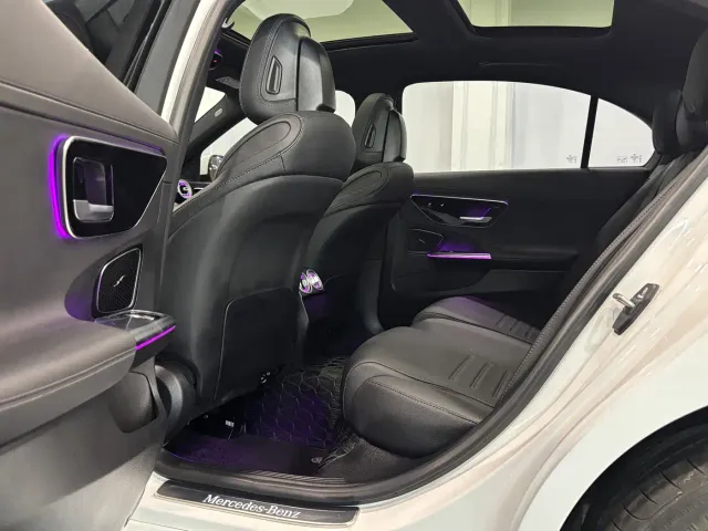 Mercedes-Benz C-Class — Фото автомобиля 9