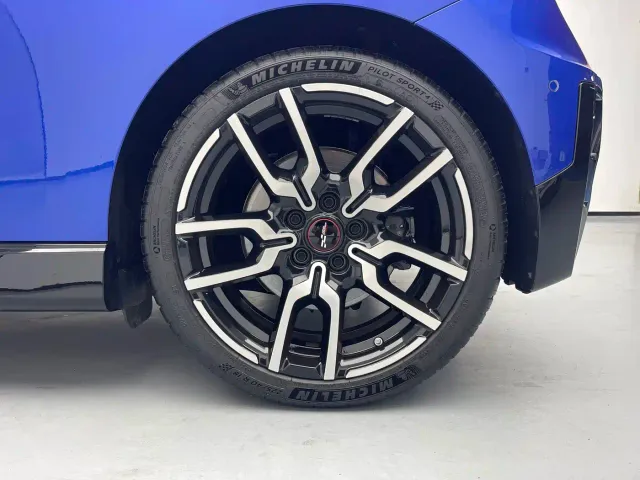 MINI Cooper — Фото автомобиля 10