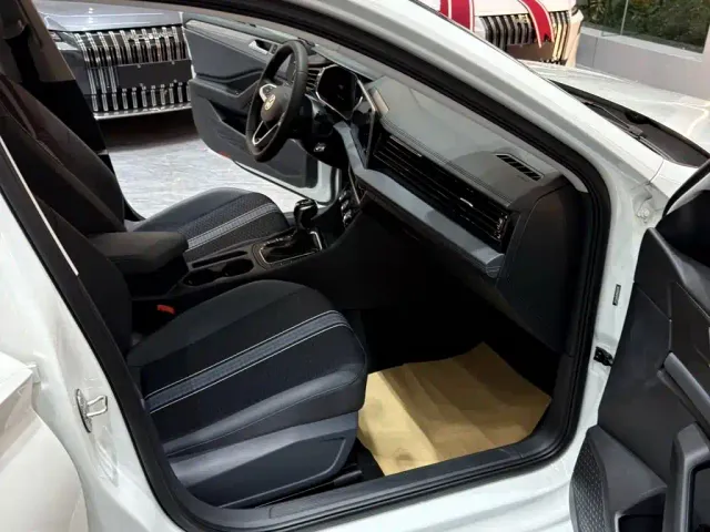 Volkswagen Sagitar — Фото автомобиля 8