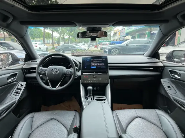 Toyota Avalon — Фото автомобиля 5