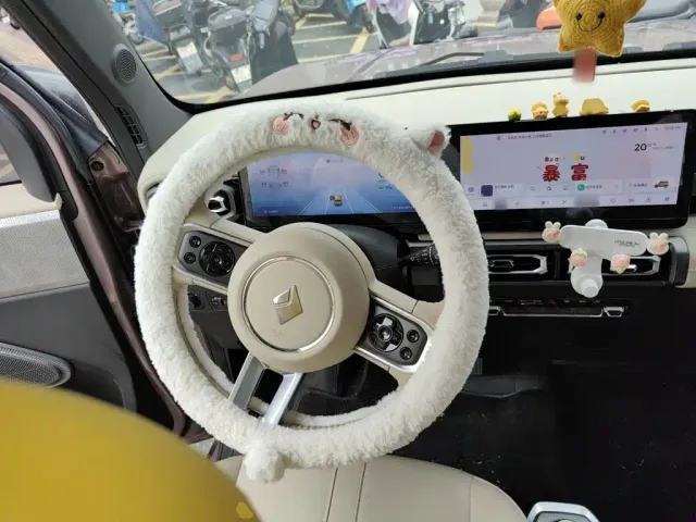 Baojun Yep — Фото автомобиля 6
