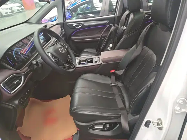 GAC Trumpchi M6 — Фото автомобиля 14