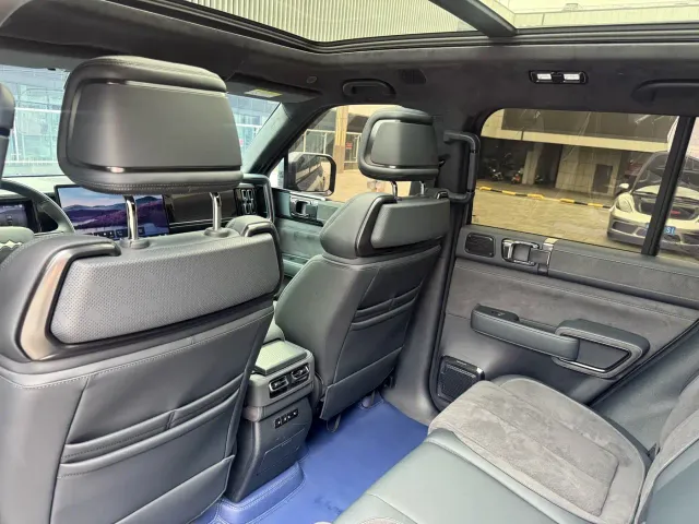 BYD FangChengBao Leopard 5 — Фото автомобиля 10