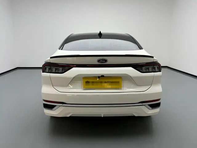 Ford Mondeo — Фото автомобиля 5