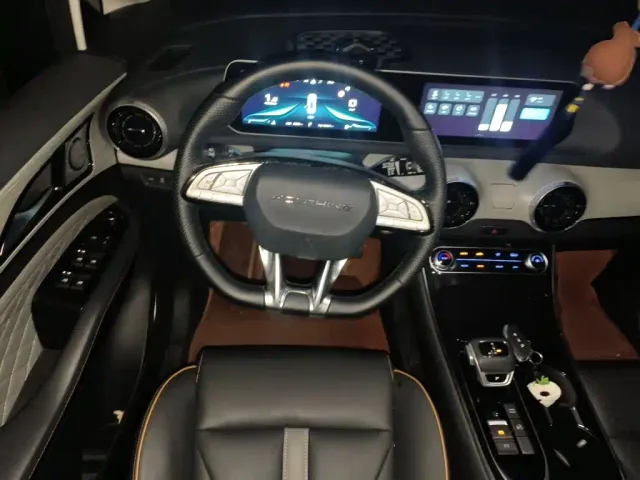 Forthing Yacht — Фото автомобиля 6