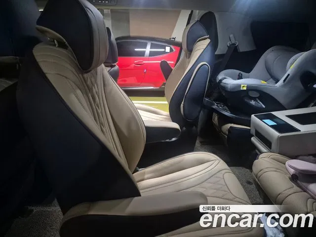 Kia Carnival Generation 4 — Фото автомобиля 7