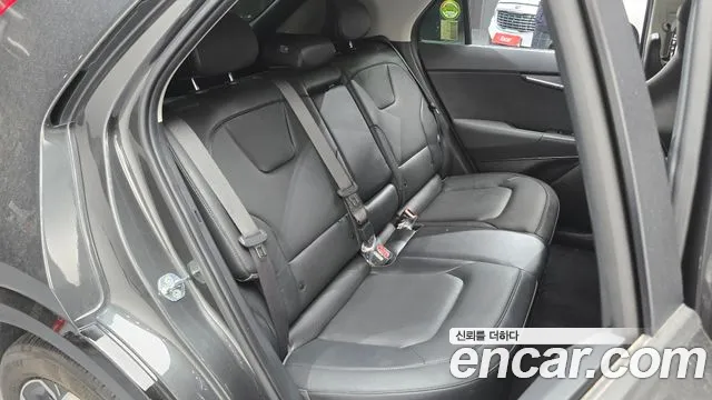 Kia Niro Niro (New) — Фото автомобиля 18
