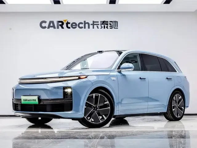 Li Auto L7 — Фото автомобиля 12