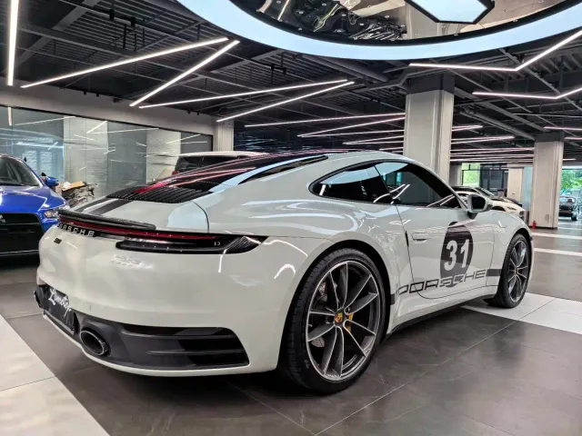 Porsche 911 — Фото автомобиля 8