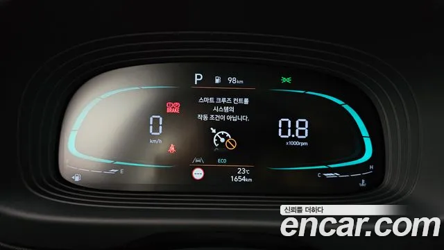 Hyundai Venue — Фото автомобиля 11