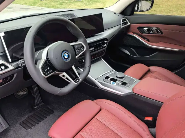 BMW i3 — Фото автомобиля 5