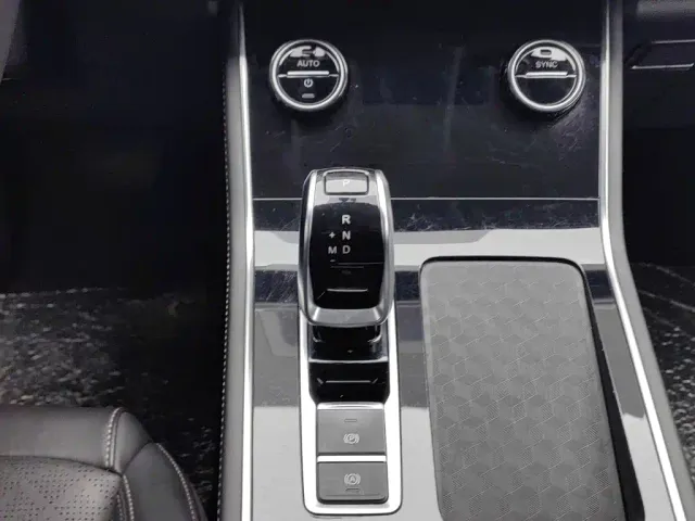 Chery Tiggo 8 — Фото автомобиля 13