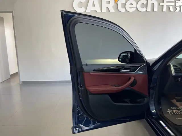 BMW iX3 — Фото автомобиля 16