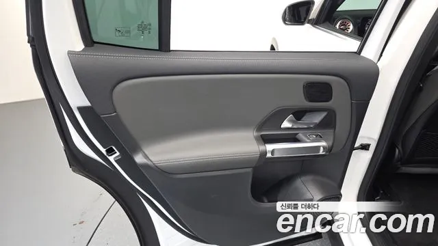 Mercedes-Benz EQB X243 — Фото автомобиля 14