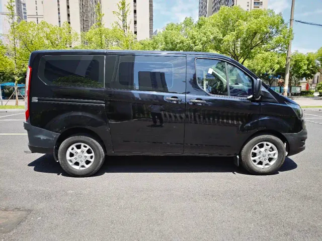 Ford Transit — Фото автомобиля 4