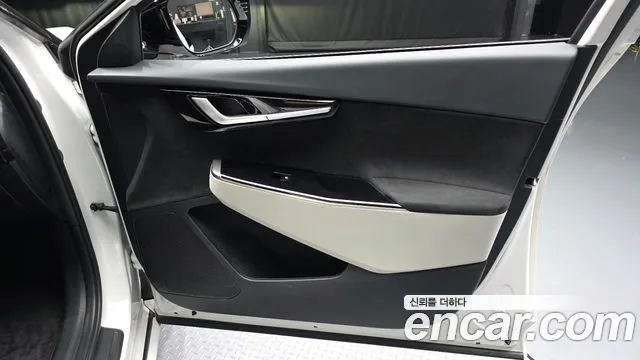 Kia EV6 — Фото автомобиля 23