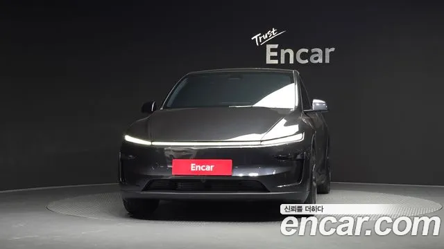Tesla Model Y — Фото автомобиля 3