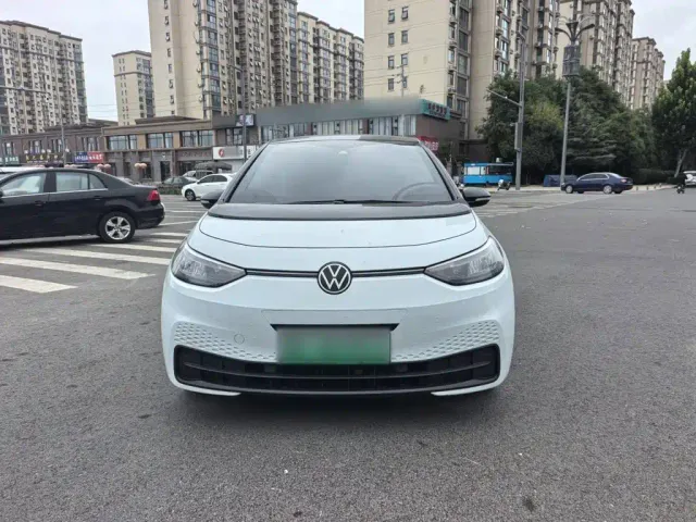 Volkswagen ID.3 — Фото автомобиля 23