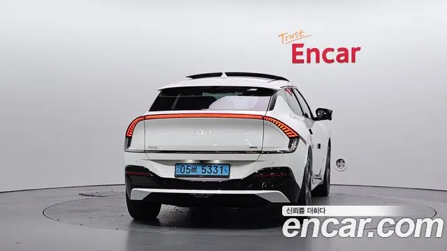 Kia EV6 — Фото автомобиля 3