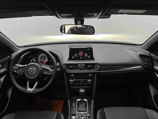Mazda CX-4 — Фото автомобиля 16