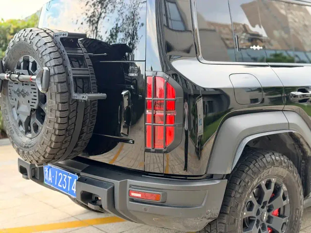 BYD FangChengBao Leopard 5 — Фото автомобиля 24