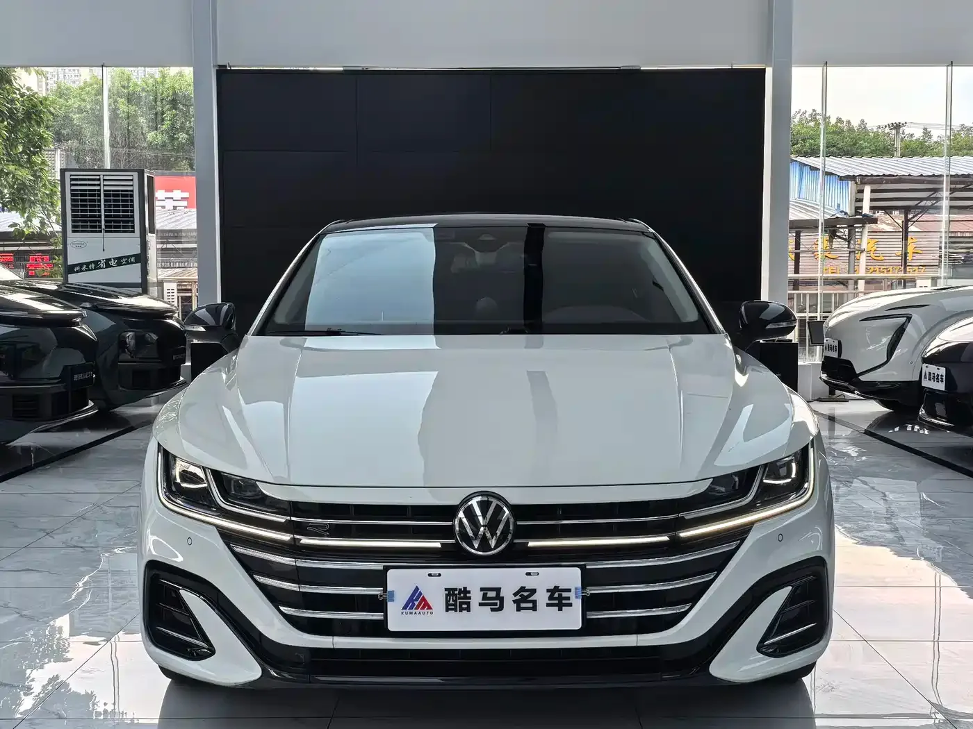 Volkswagen FAW-Volkswagen CC 2021 380TSI Eye-catching Edition — Фото автомобиля 2