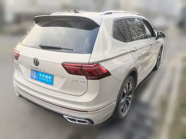 Volkswagen Tiguan L — Фото автомобиля 2