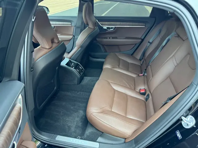 Volvo S90 — Фото автомобиля 10