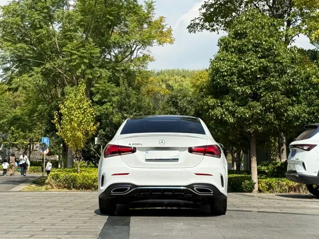 Mercedes-Benz A-Class — Фото автомобиля 8