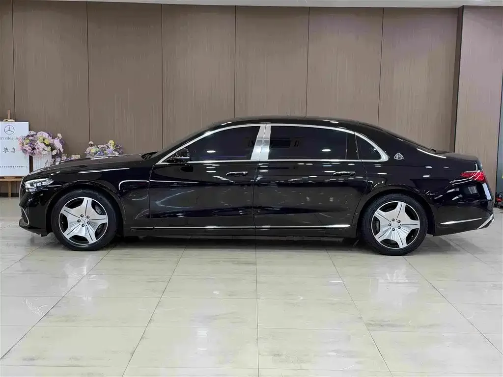 Mercedes-Benz Maybach S-Class 2023 S 480 4MATIC — Фото автомобиля 4