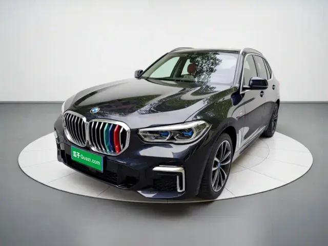Фотография автомобиля — BMW X5