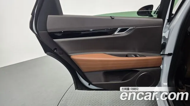 Genesis G80 RG3 — Фото автомобиля 14