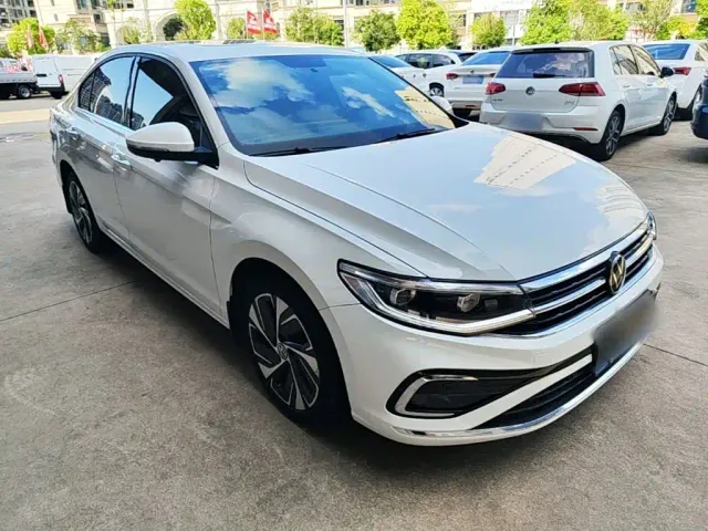 Volkswagen Bora — Фото автомобиля 3