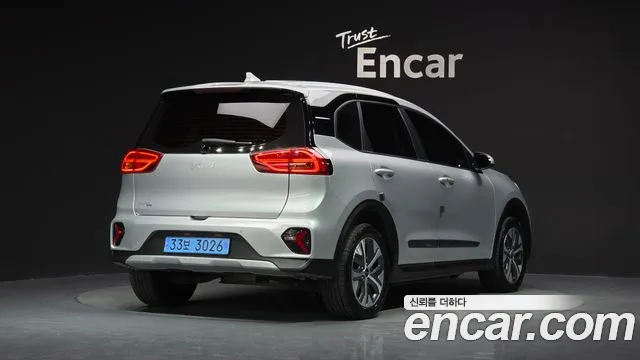 Kia Niro — Фото автомобиля 2