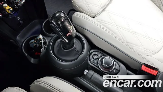 MINI Cooper — Фото автомобиля 9
