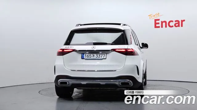 Mercedes-Benz GLE-Class — Фото автомобиля 4