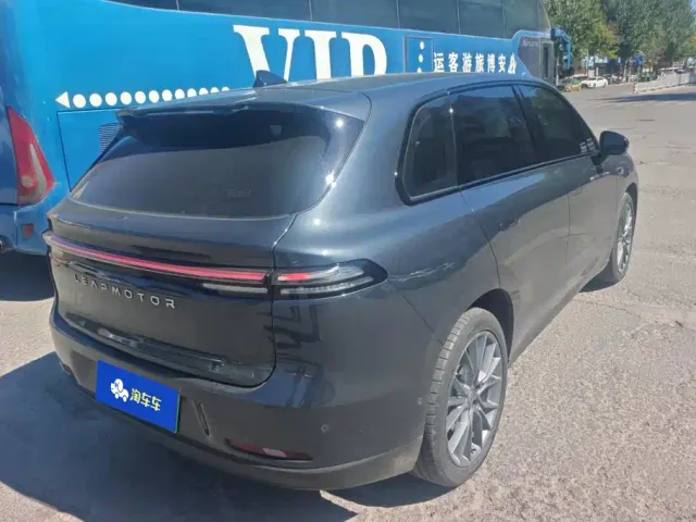 Leapmotor C10 — Фото автомобиля 3