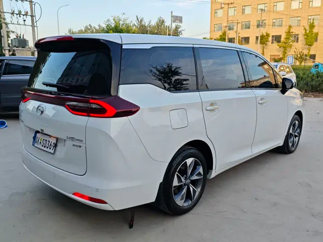 GAC Trumpchi M6 — Фото автомобиля 5