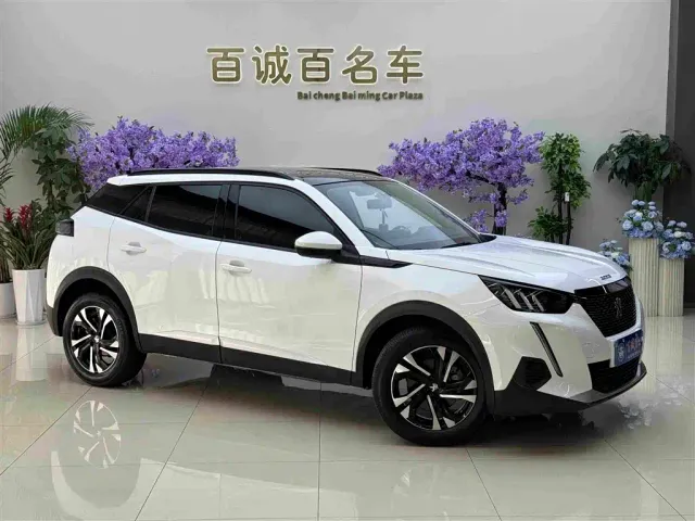 Peugeot 2008 — Фото автомобиля 4
